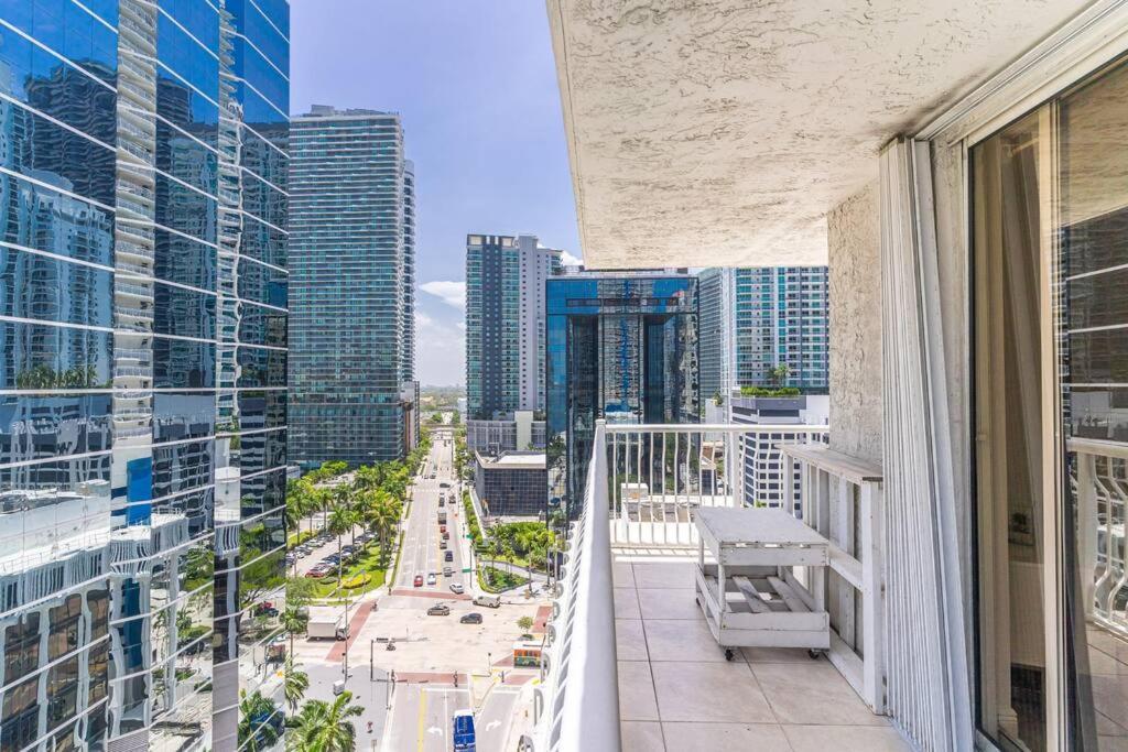 マイアミModern 2/2 With Beautiful Ocean And Brickell Viewsアパートメント エクステリア 写真